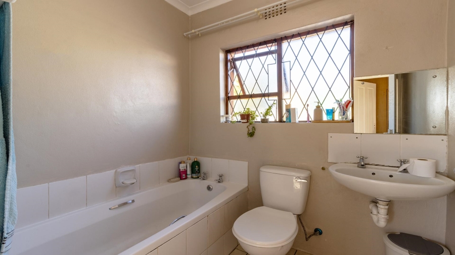 2 Bedroom Property for Sale in Highbury Park Western Cape